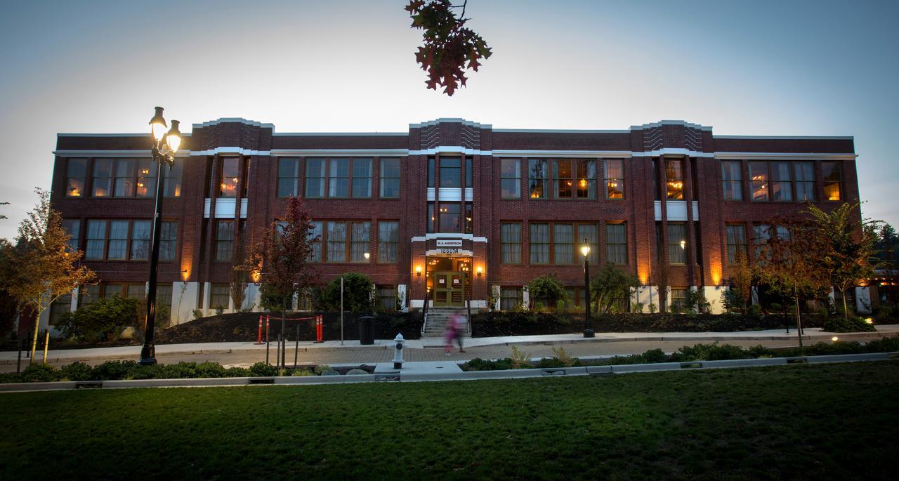 Hotel McMenamins Anderson School Bothell Exterior foto